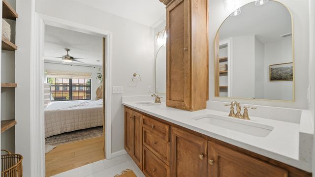 24 Hannah Cole Dr, St Augustine, FL 32080