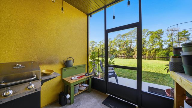 24 Hannah Cole Dr, St Augustine, FL 32080