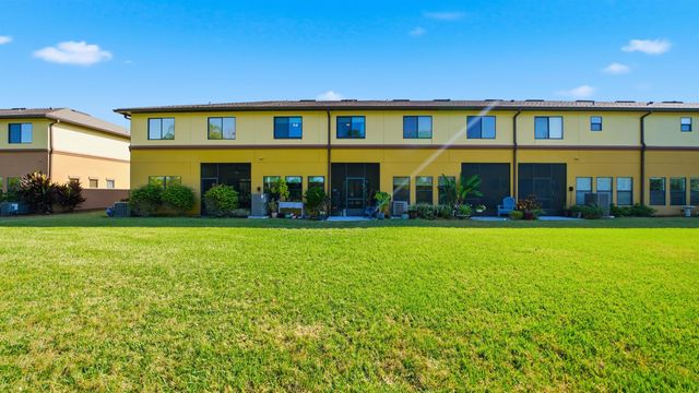 24 Hannah Cole Dr, St Augustine, FL 32080