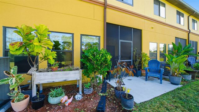 24 Hannah Cole Dr, St Augustine, FL 32080