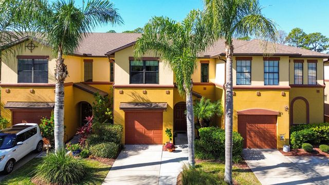 24 Hannah Cole Dr, St Augustine, FL 32080