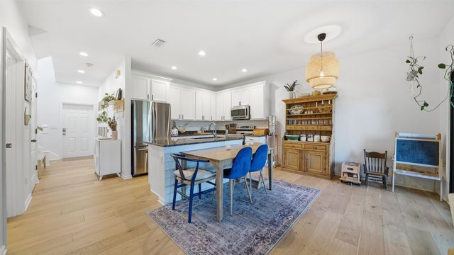 24 Hannah Cole Dr, St Augustine, FL 32080