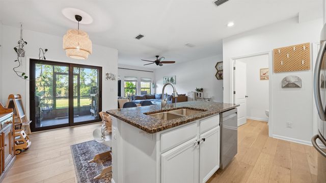 24 Hannah Cole Dr, St Augustine, FL 32080