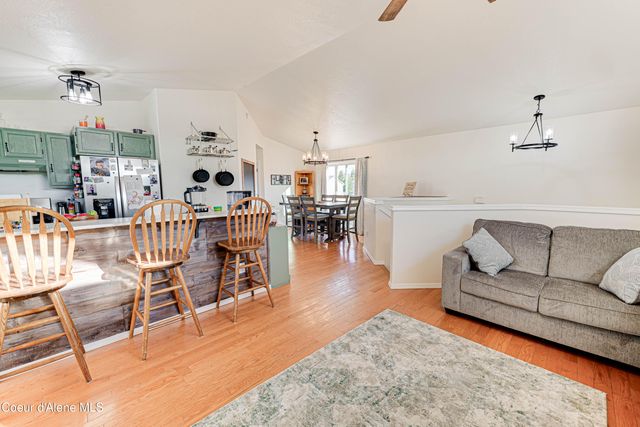 1680 N FOXGLOVE LN, Post Falls, ID 83854