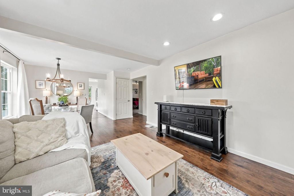 162 S FELLOWSHIP RD, MAPLE SHADE, NJ 08052 — photo 4