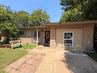 1708 Westcrest Drive, Arlington, TX 76013