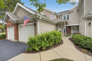 2013 N Coldspring Road, Arlington Heights, IL 60004