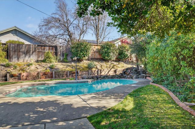 3407 Stormy Ct, Rocklin, CA 95765