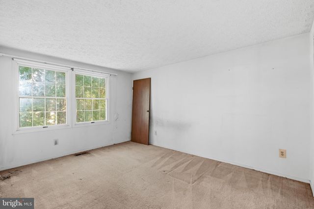 9812 SUMMERDAY DR, Burke, VA 22015