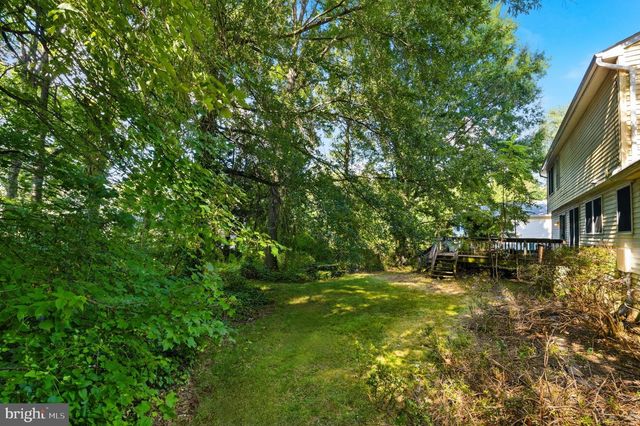 9812 SUMMERDAY DR, Burke, VA 22015