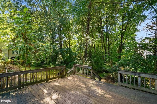 9812 SUMMERDAY DR, Burke, VA 22015