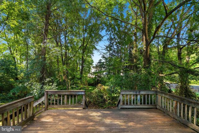 9812 SUMMERDAY DR, Burke, VA 22015