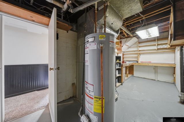 1421 Otoe Street, Lincoln, NE 68502