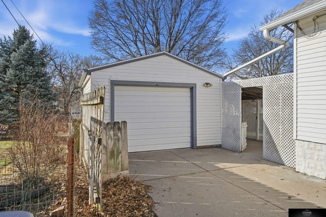 1421 Otoe Street, Lincoln, NE 68502