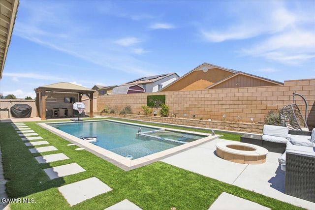 3555 E Avenue J3, Lancaster, CA 93535