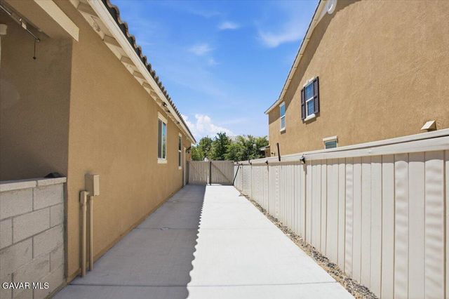 3555 E Avenue J3, Lancaster, CA 93535