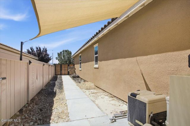 3555 E Avenue J3, Lancaster, CA 93535