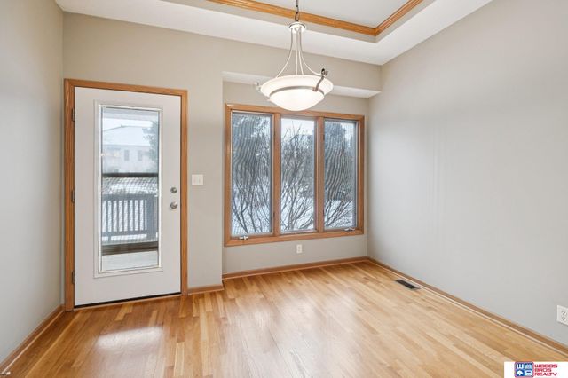 1621 Old Farm Road, Lincoln, NE 68512