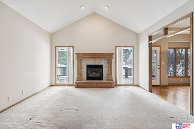 1621 Old Farm Road, Lincoln, NE 68512