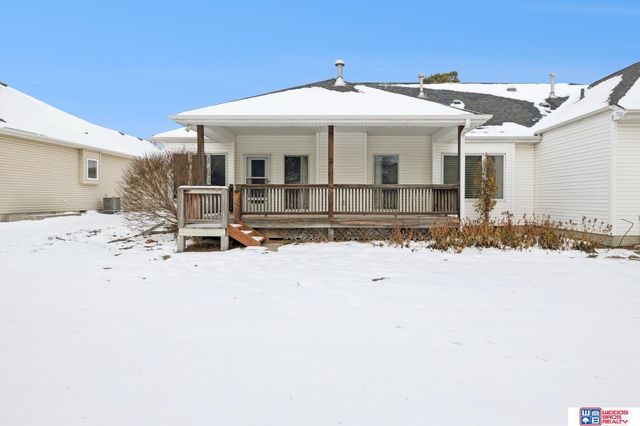 1621 Old Farm Road, Lincoln, NE 68512