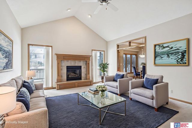 1621 Old Farm Road, Lincoln, NE 68512