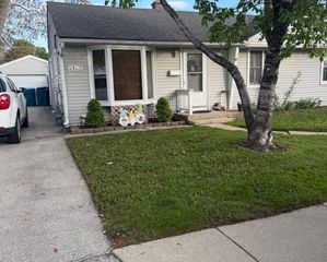 4143 Southwest Highway, Hometown, IL 60456