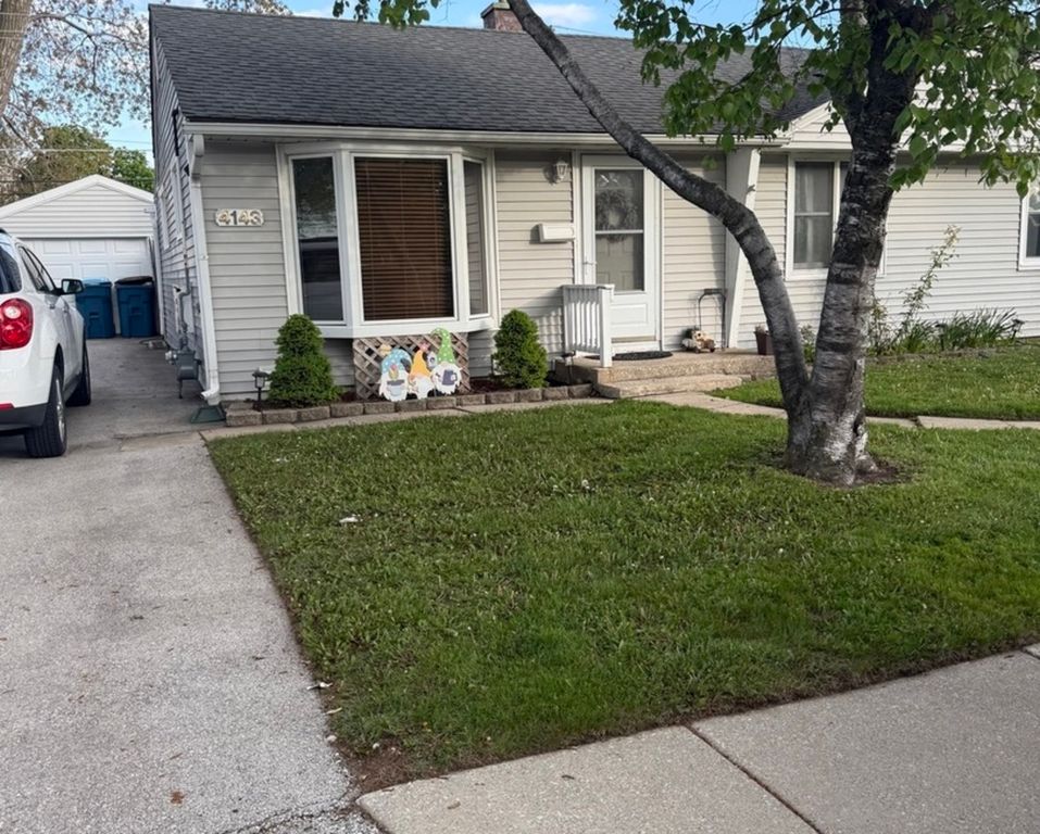 4143 Southwest Highway, Hometown, IL 60456