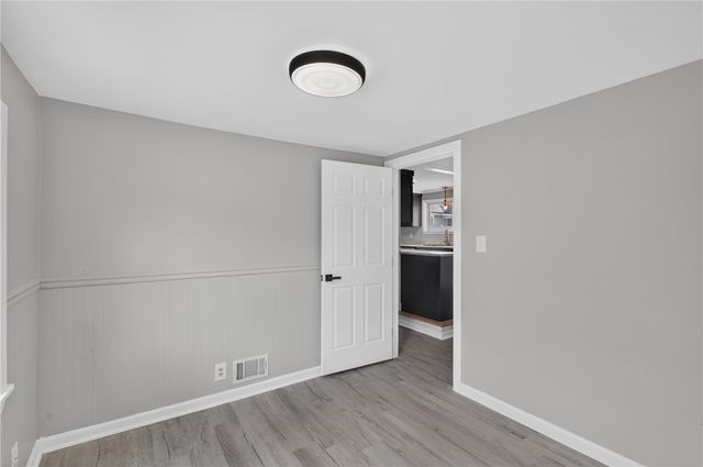 59 Graybar Road, Warwick, RI 02888