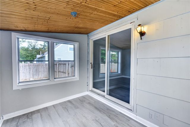 59 Graybar Road, Warwick, RI 02888