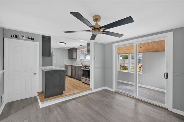 59 Graybar Road, Warwick, RI 02888