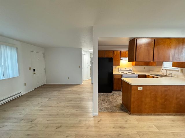 828 E North Ave, Spokane, WA 99207
