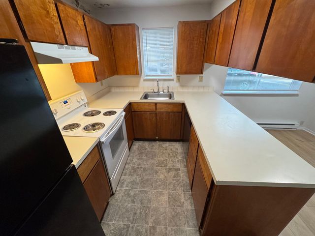 828 E North Ave, Spokane, WA 99207
