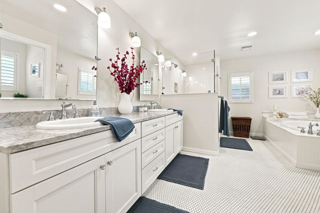 10142 Trailwood Circle, Jupiter, FL 33478