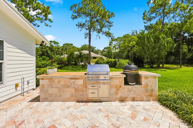 10142 Trailwood Circle, Jupiter, FL 33478