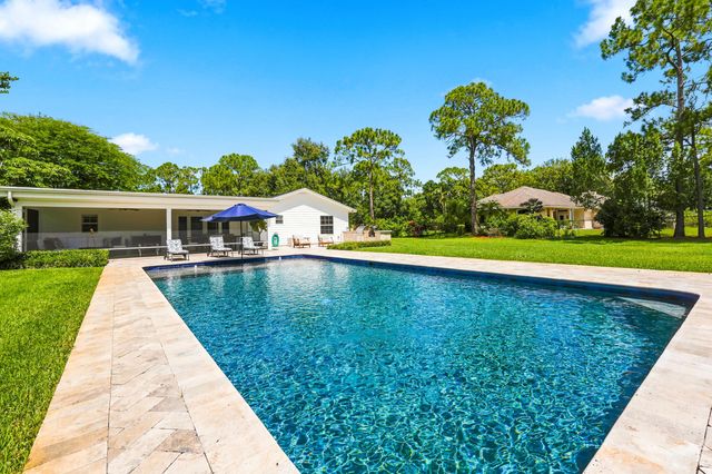 10142 Trailwood Circle, Jupiter, FL 33478