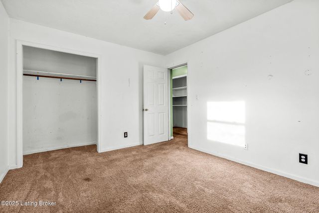 4016 Slack Ave, Louisville, KY 40229