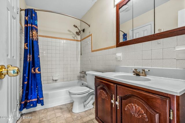 4016 Slack Ave, Louisville, KY 40229