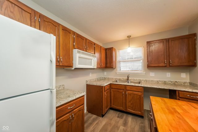 4834 Countrybrook Court, Indianapolis, IN 46254