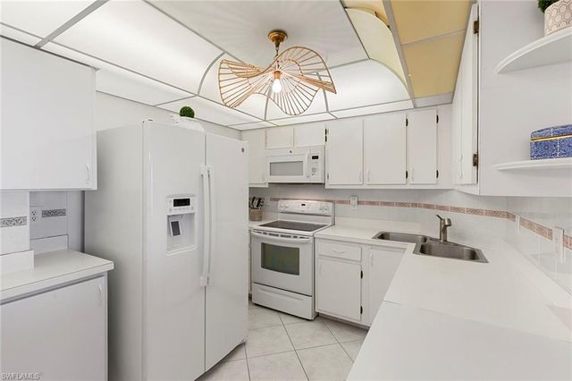 440 Seaview CT # 1208, Marco Island, FL 34145