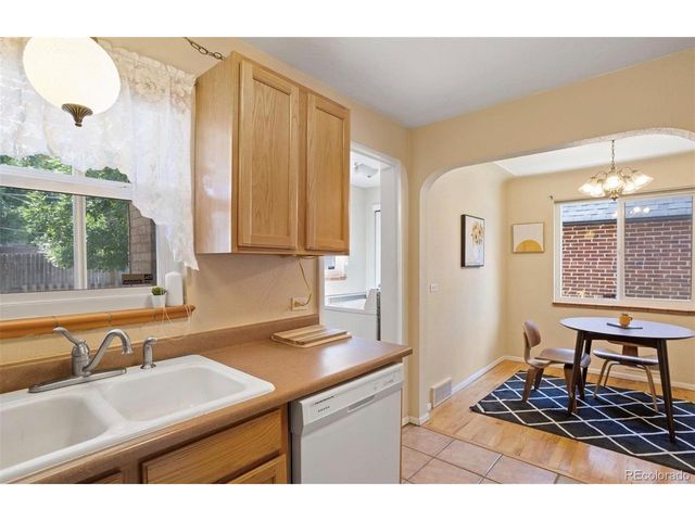 1746 S Logan St, Denver, CO 80210