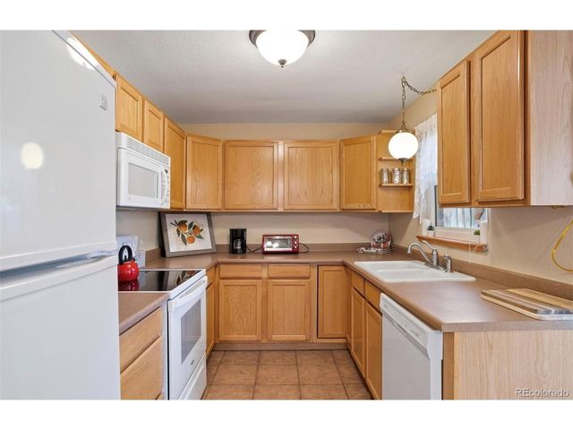 1746 S Logan St, Denver, CO 80210