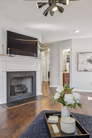 422 Creekside Ln, Spring Hill, TN 37174