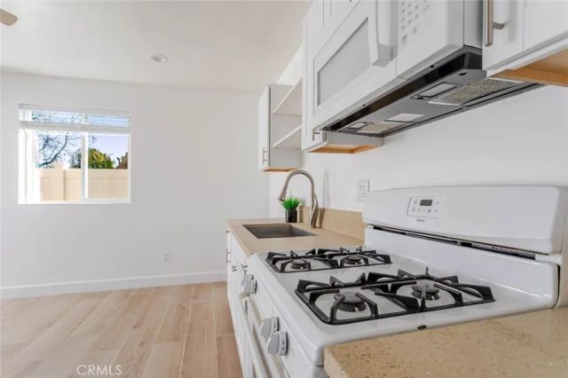 7027 Keokuk Avenue, Winnetka, CA 91306