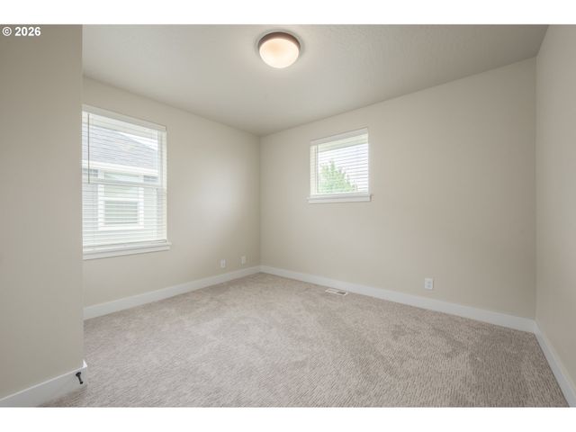 5329 HIGH BANKS Rd, Springfield, OR 97478