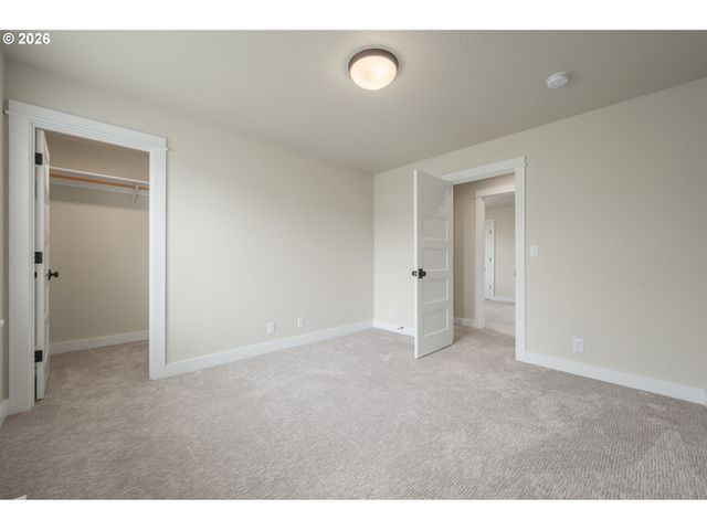 5329 HIGH BANKS Rd, Springfield, OR 97478