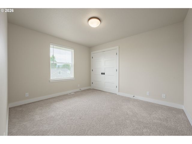 5329 HIGH BANKS Rd, Springfield, OR 97478