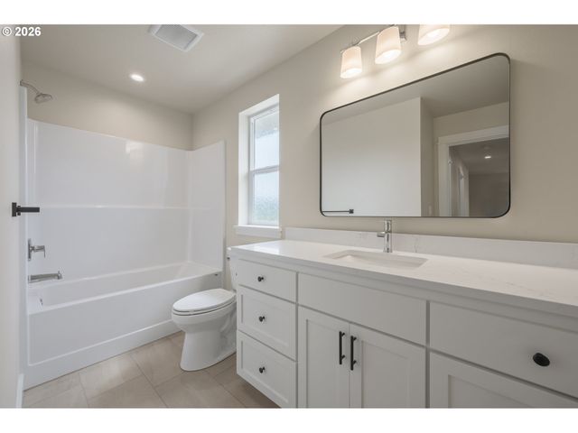 5329 HIGH BANKS Rd, Springfield, OR 97478