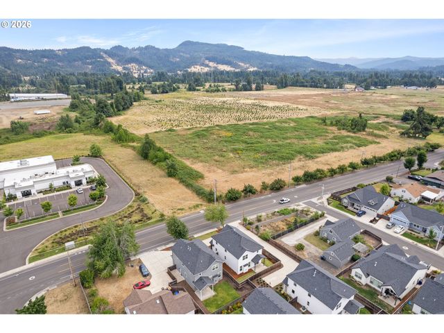 5329 HIGH BANKS Rd, Springfield, OR 97478