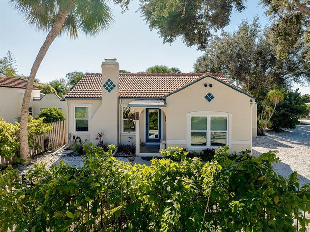 223 PALMETTO ROAD W, Nokomis, FL 34275