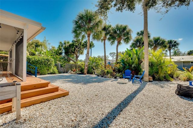 223 PALMETTO ROAD W, Nokomis, FL 34275